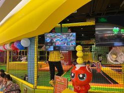 -蹦蹦跳跳(新奥购物中心店)