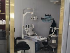 -佳联直通车眼镜超市(西藏南路店)