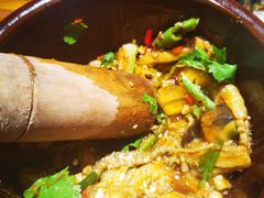 -老滇山寨•云南特色菜•地方菜•民族风情歌舞表演(金碧店)