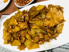 土豆片炒肉-蜀江水川菜馆(金川家园店)