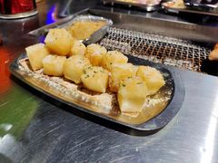 -马路牙子烧烤馄饨酒馆(望京店)