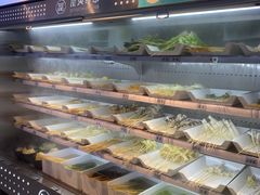 自助取餐区-屋头串串(龙潭寺店)