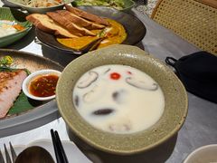 特色椰子鸡汤-Thai Alley泰爱里(二沙岛店)
