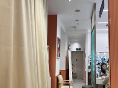 -海马体照相馆(万菱汇店)