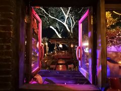 -城墙外BAR