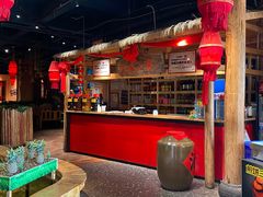 -老滇山寨•云南特色菜•地方菜•民族风情歌舞表演(金碧店)