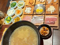 -银米·云南传统过桥米线(双廊黑金冠店)