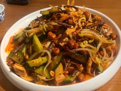 -长寿参鸡汤(朝韩风情街店)