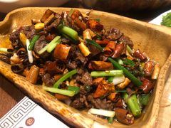 -老滇山寨•云南特色菜•地方菜•民族风情歌舞表演(金碧店)