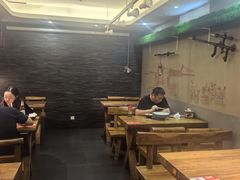 -万记麻辣烫国展总店