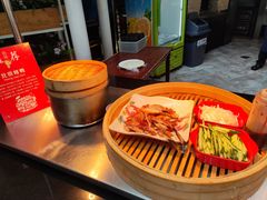 -东方明珠·可口可乐欢乐餐厅