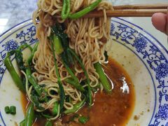 -渝之汇牛肉豌杂面