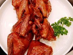 脆皮乳鸽-新南华大酒店(广中店)