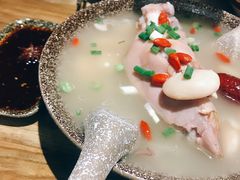 -又见小河浜·盐帮川菜(松江商业广场店)