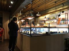 面包甜点陈列柜-仙峰天然面包(迎宾路店)