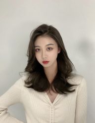 -变画·发型STUDIO