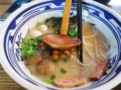 -胡大怪手工酸辣粉(安亭店)