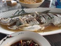 -七的湖·晚芳亭·阳澄湖农家菜·大闸蟹(莲花岛店)