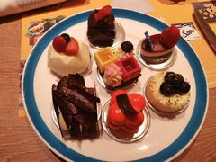 -咖啡苑自助餐厅·中国大饭店