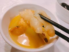 -鲜入围煮花胶鸡海鲜火锅