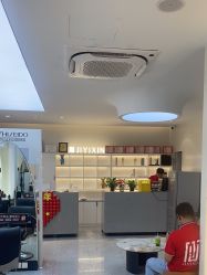 -吉艺心专业美发造型