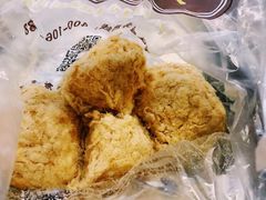 鸡肉丝小贝-鲍师傅糕点(江苏路店)