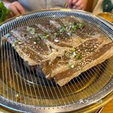 大咬烤肉满足感-闻老头菊花碳烤肉