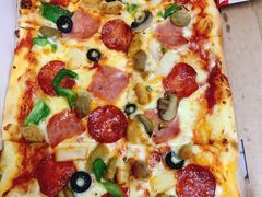 炙烤澳洲牛肉比萨（大方薄底）-必胜客(欧亚卖场店)