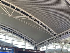 -星巴克(广州南站A18检票口楼上)