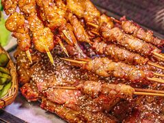 -呼吉牧蒙古烤肉·烧烤·小龙虾