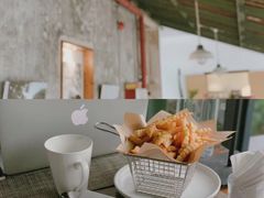 -喜洲吧·江畔老船厂·庭院餐厅(喜临院店)