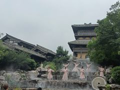 -茅山东方盐湖城景区