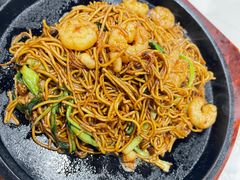 咸蛋黄虾仁海鲜炒面-样样体面(宝安支路店)