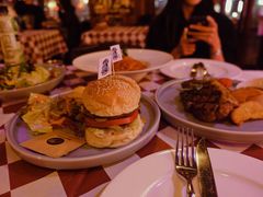 -鲨鱼美式餐厅酒吧Sharky