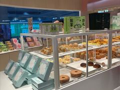 -好利来(上海长宁龙之梦店)