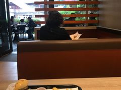 -The Habit Burger Grill 哈比特汉堡(爱琴海店)