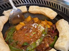 -哈尔滨烧烤·山河村铁锅炖(交大店)