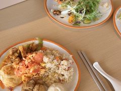 -桔子酒店(上海西藏北路地铁站店)