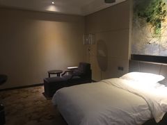 -西安长征华美达酒店