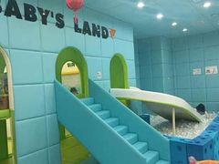 -小小王国亲子游泳俱乐部(锦辉中心)