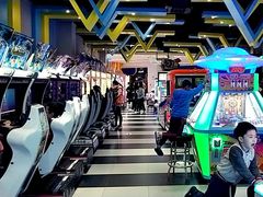 -反斗乐园π·电玩·高空拓展·蹦床(龙华天虹店)