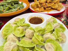 -闯关东东北农家菜(崂山石老人店)