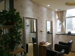 -梳蕾娜 HAIR SALON
