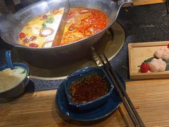 -湊湊火锅·茶憩(南京东路悦荟店)