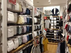 -优衣库(上海虹口龙之梦店)