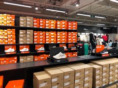 -NIKE北京赛特换季优惠店