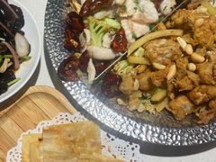 -小鱼小牛·鱼牛干锅·脆鱼火锅(世欧广场店)