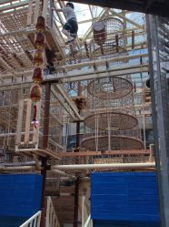 -PIPIKINGDOM皮皮王国欢乐号(欢乐海岸购物中心店)