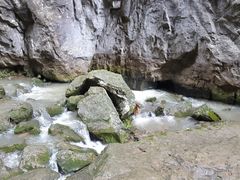 -龙水峡地缝景区