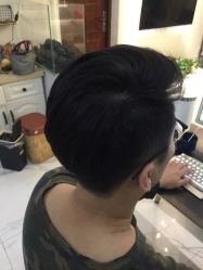 -马克男发时尚店